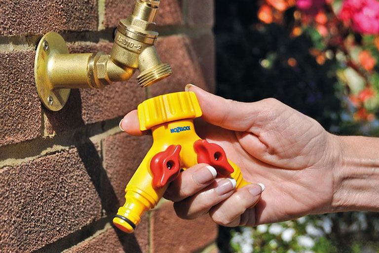 Hozelock Dual Tap Connector